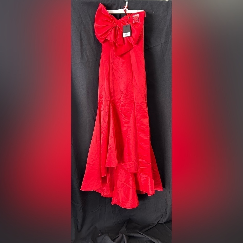 IEENA FOR MAC DUGGAL 49701 NWT
Red Strapless Bow Mermaid Gown - Picture 4 of 6
